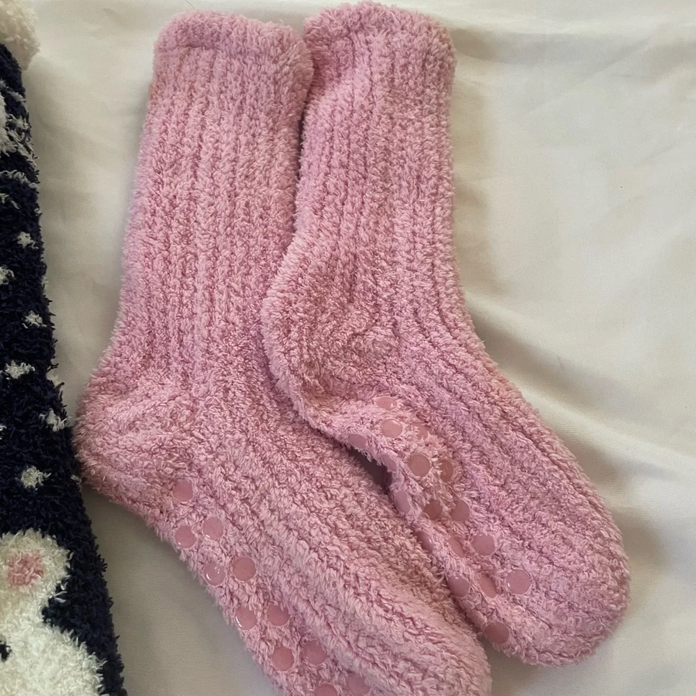 Women's Cozy Animal/Knit Warm‎ Socks Set, Brands like 35 Below Thermal, etc. OS.